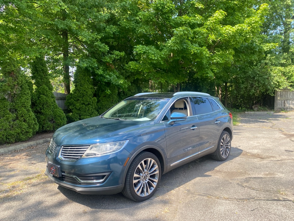 2016 Lincoln MKX Reserve AWD's photo