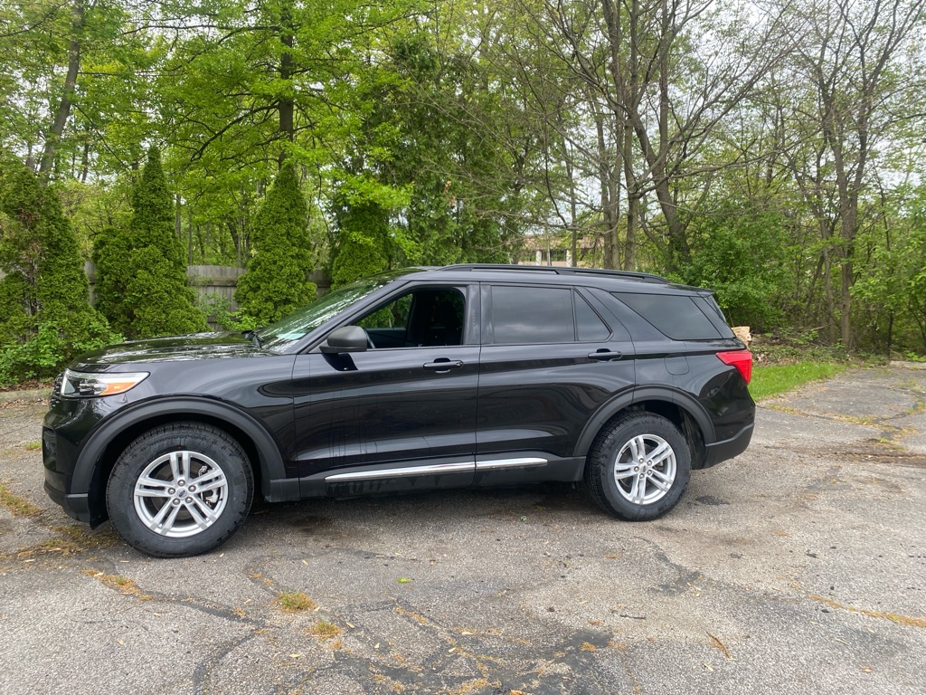 2020 Ford Explorer XLT - Image 2