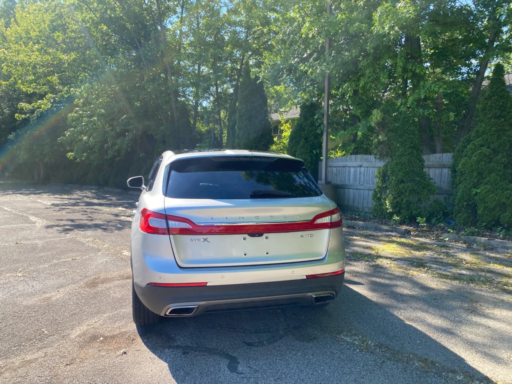 2016 Lincoln MKX Reserve - Image 4