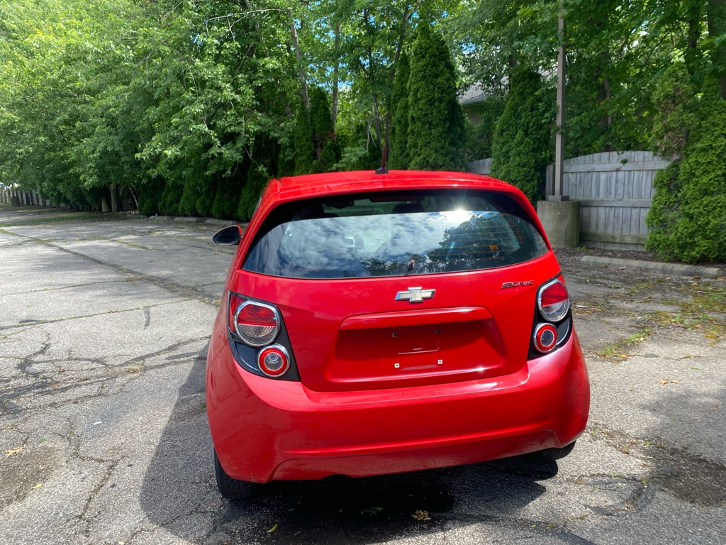2012 Chevrolet Sonic LS - Image 4