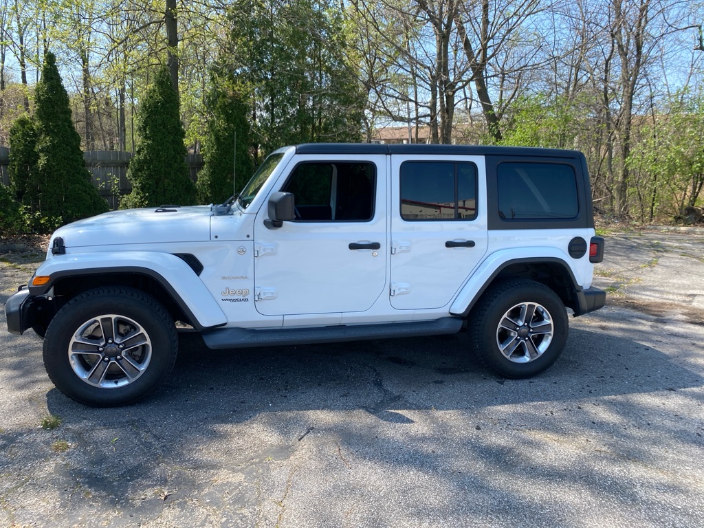 2019 Jeep Wrangler Unlimited Sahara - Image 2
