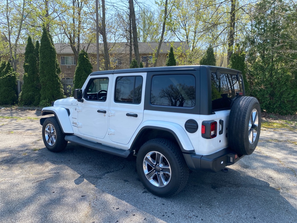 2019 Jeep Wrangler Unlimited Sahara - Image 3