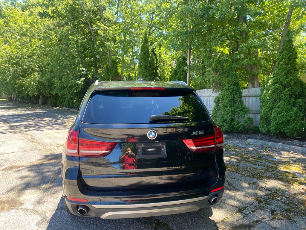 2017 BMW X5 xDrive35i - Image 4