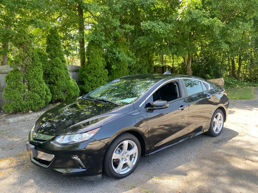 2017 Chevrolet Volt LT - Main Image