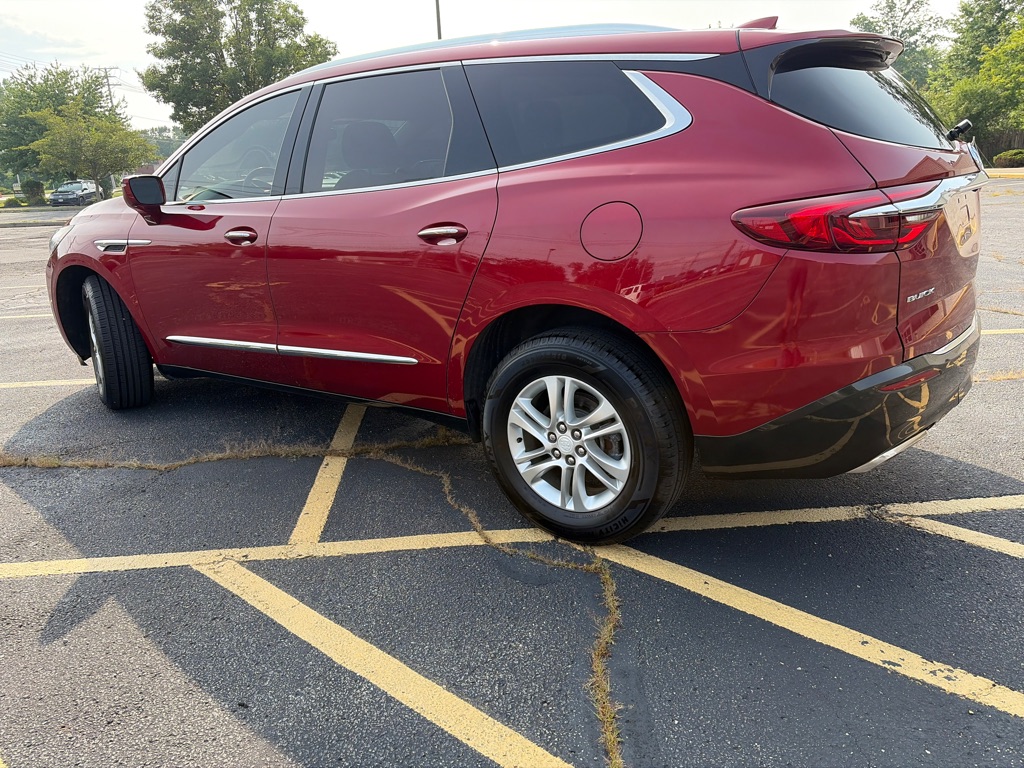 2018 Buick Enclave Essence - Image 5