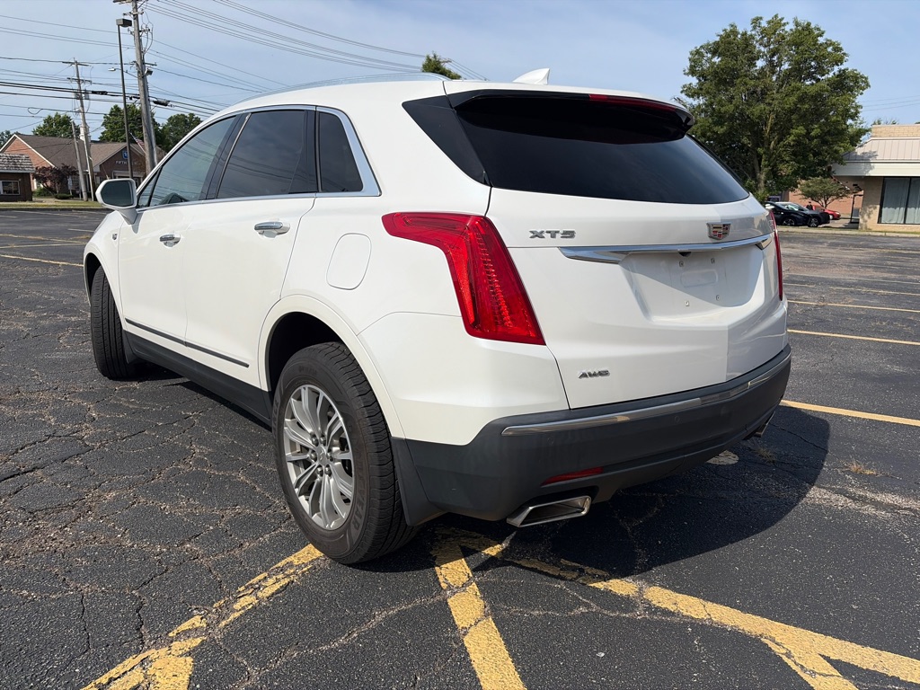 2018 Cadillac XT5 Luxury - Image 5