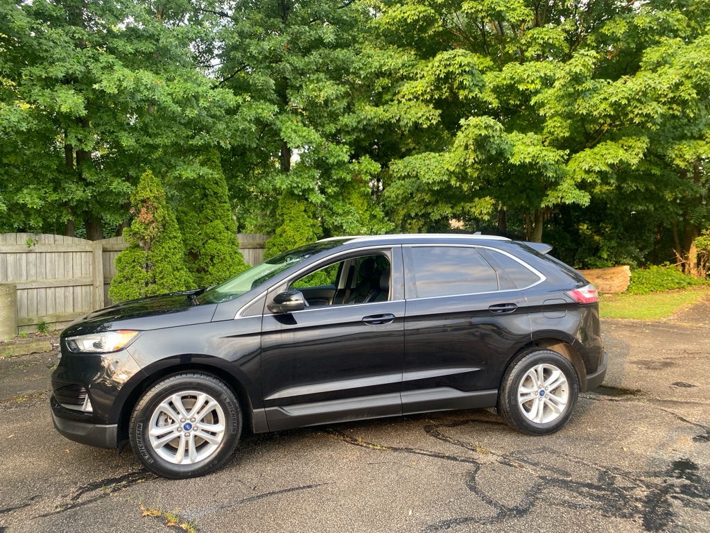 Photo 2 of 2019 Ford Edge SEL