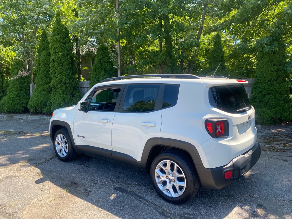 Photo 3 of 2016 Jeep Renegade Latitude