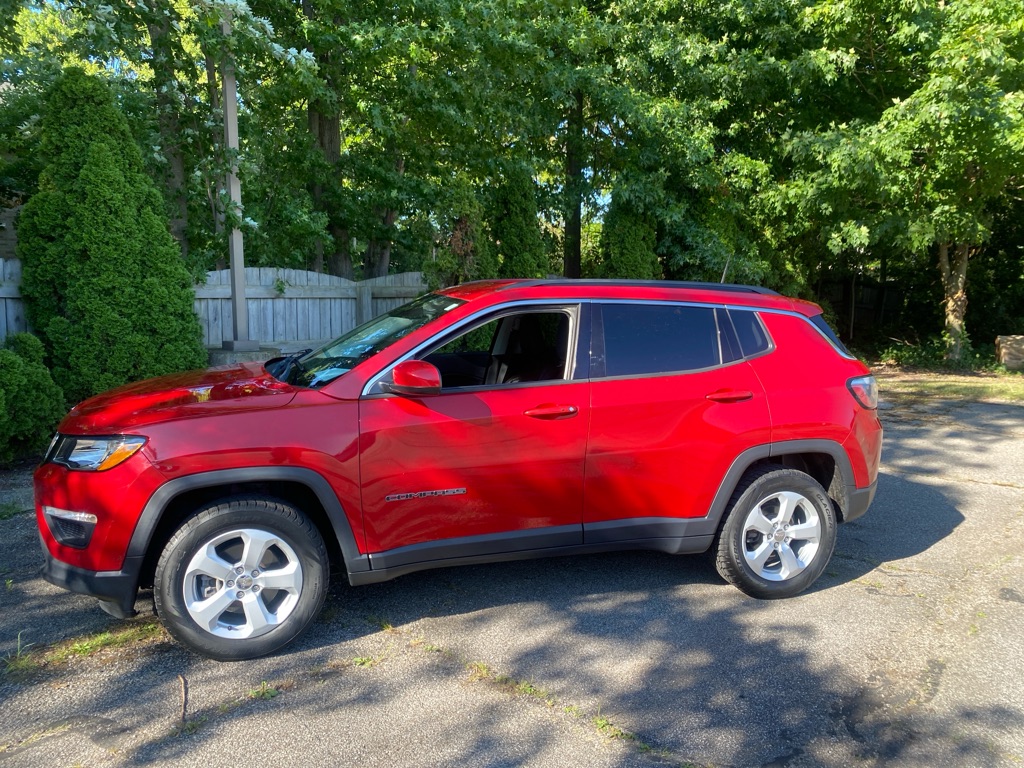 2018 Jeep Compass Latitude - Image 2