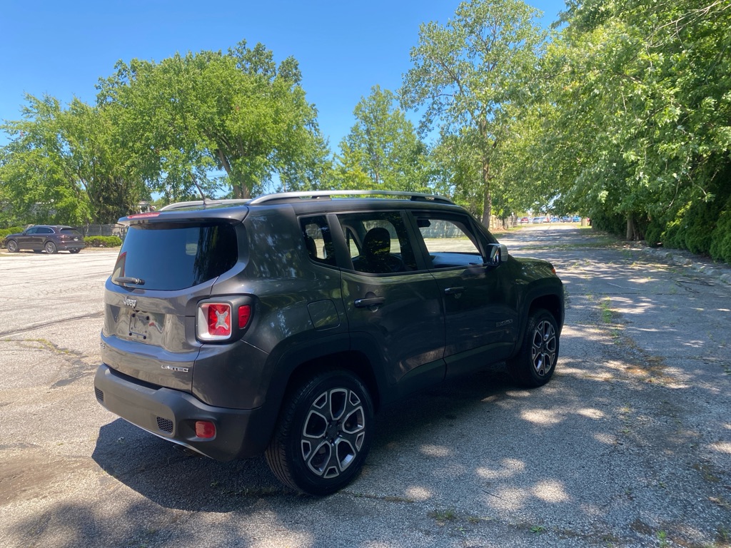 2017 Jeep Renegade Limited - Image 5