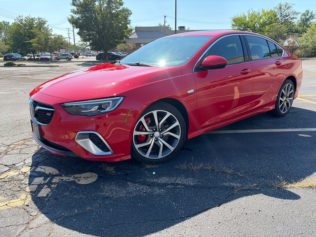 2019 Buick Regal Sportback GS - Image 2