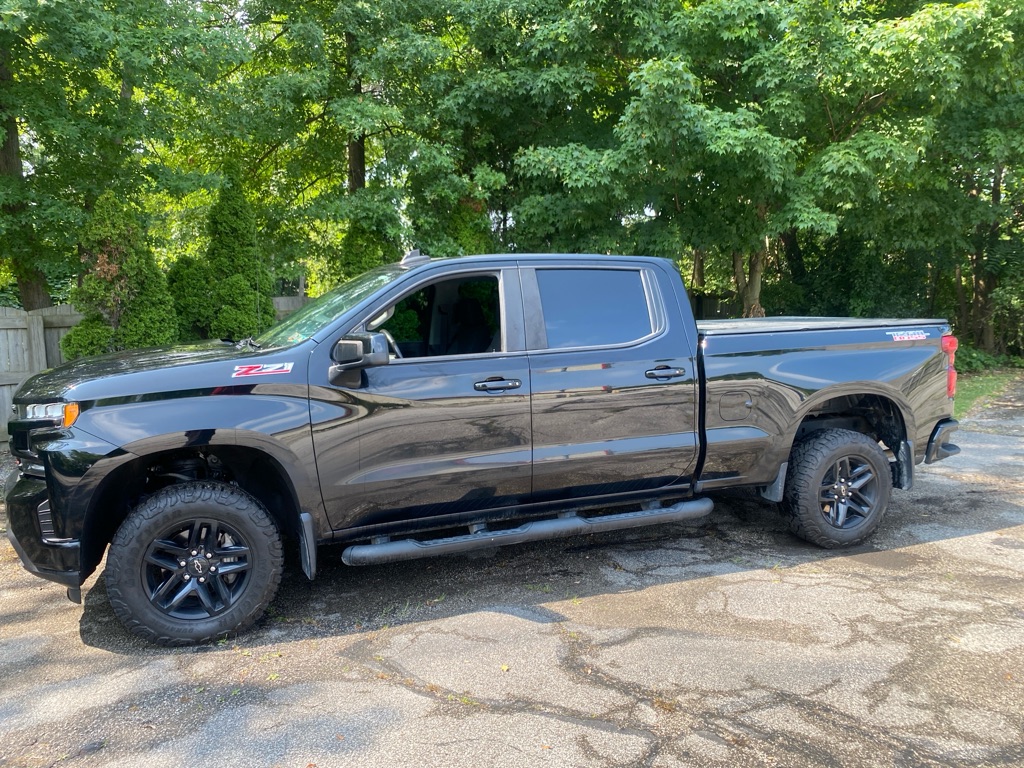 2019 Chevrolet Silverado 1500 LT Trail Boss - Image 2