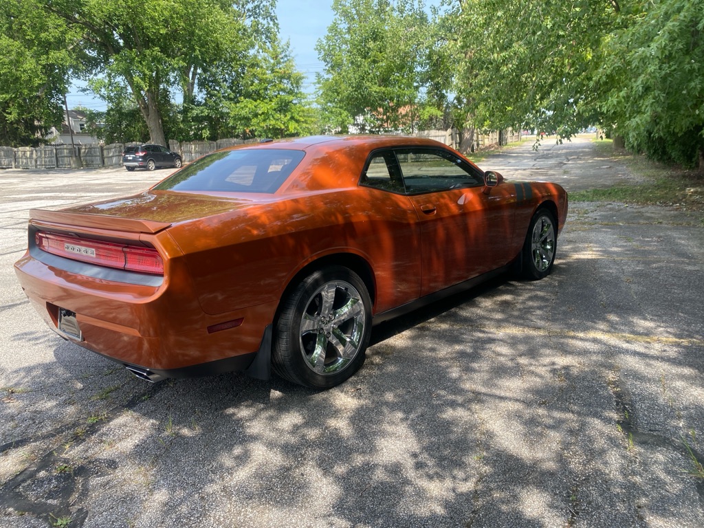 2011 Dodge Challenger R/T - Image 5