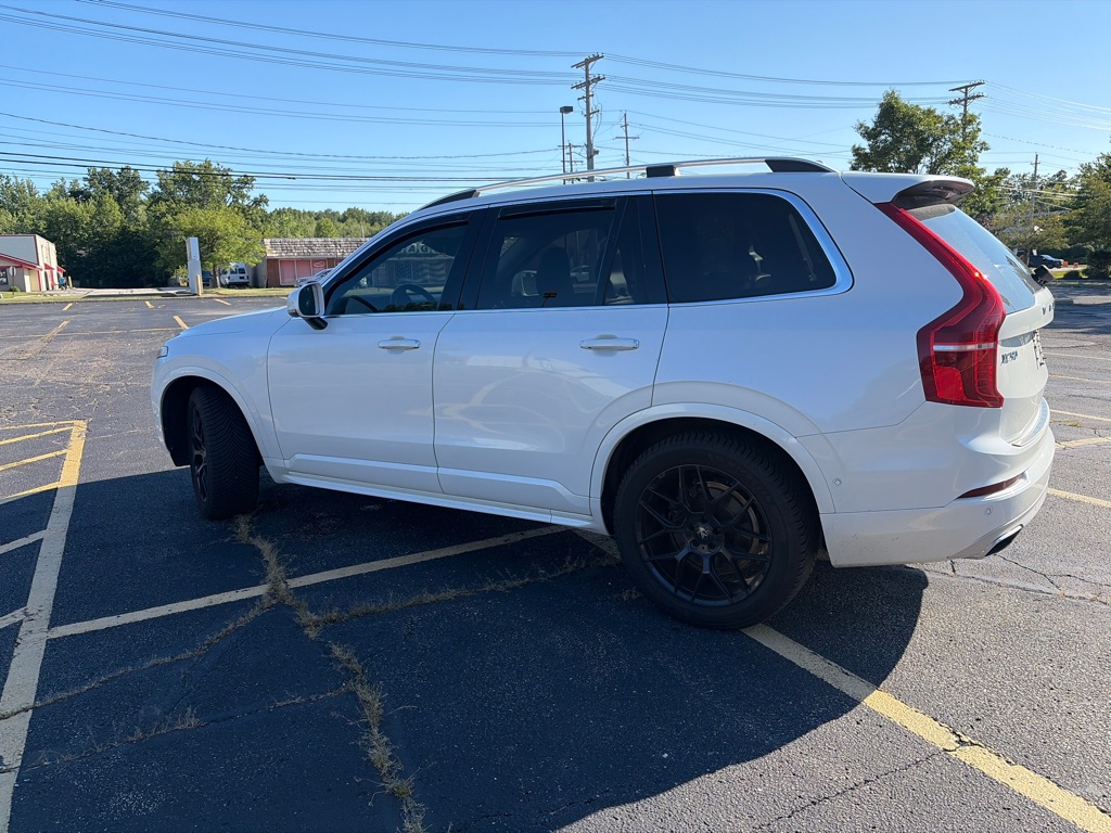 2019 Volvo XC90 T6 Momentum - Image 4