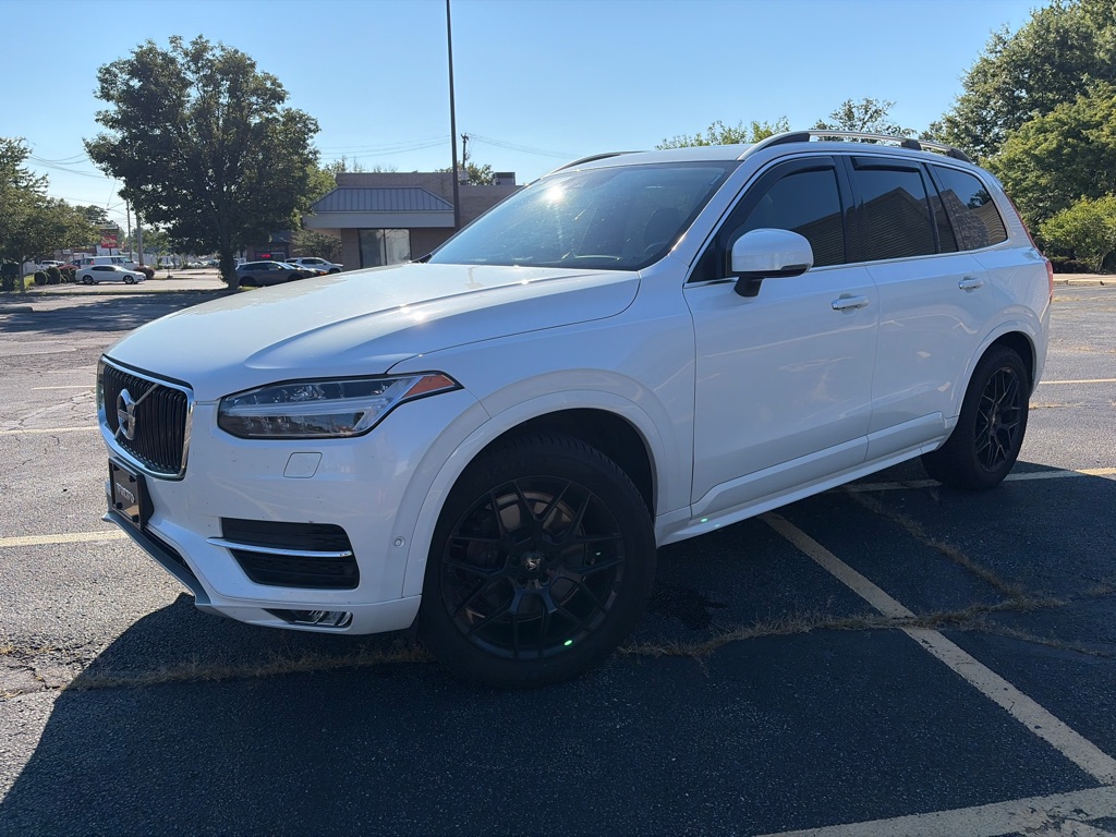 2019 Volvo XC90 T6 Momentum - Image 2