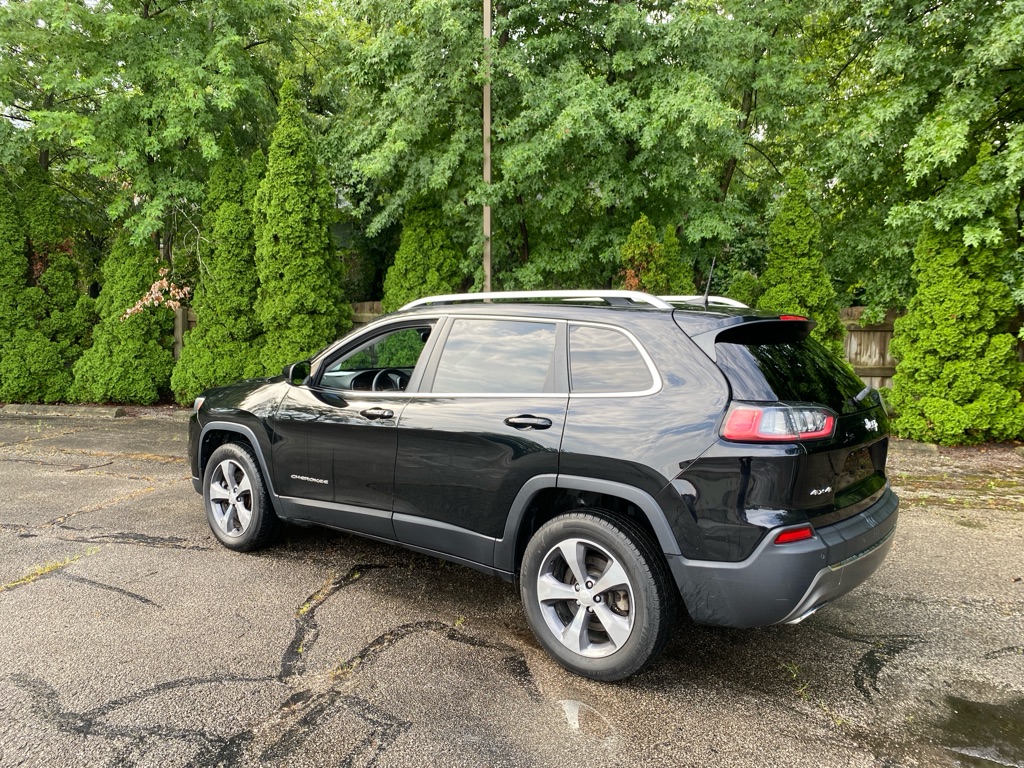 2019 Jeep Cherokee Limited - Image 3