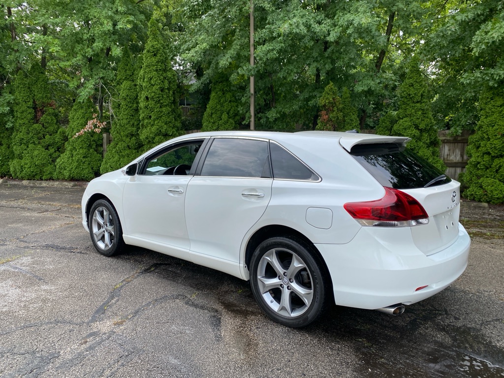 2013 Toyota Venza LE - Image 3
