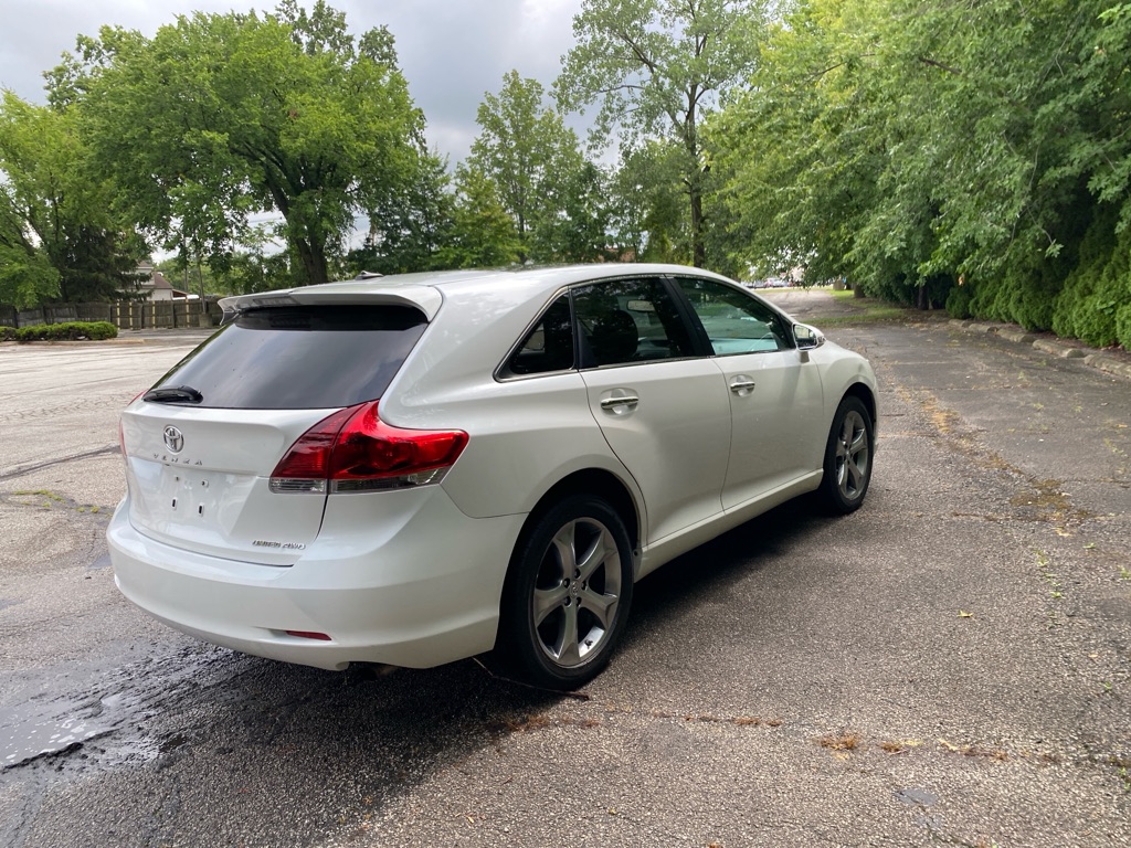 2013 Toyota Venza LE - Image 5