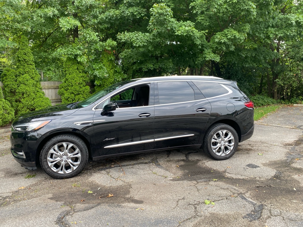 2019 Buick Enclave Avenir - Image 2