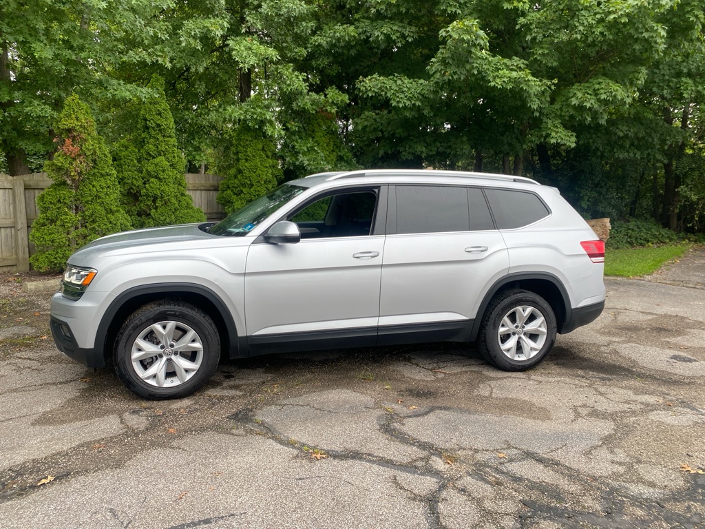 2018 Volkswagen Atlas V6 SE 4Motion - Image 2