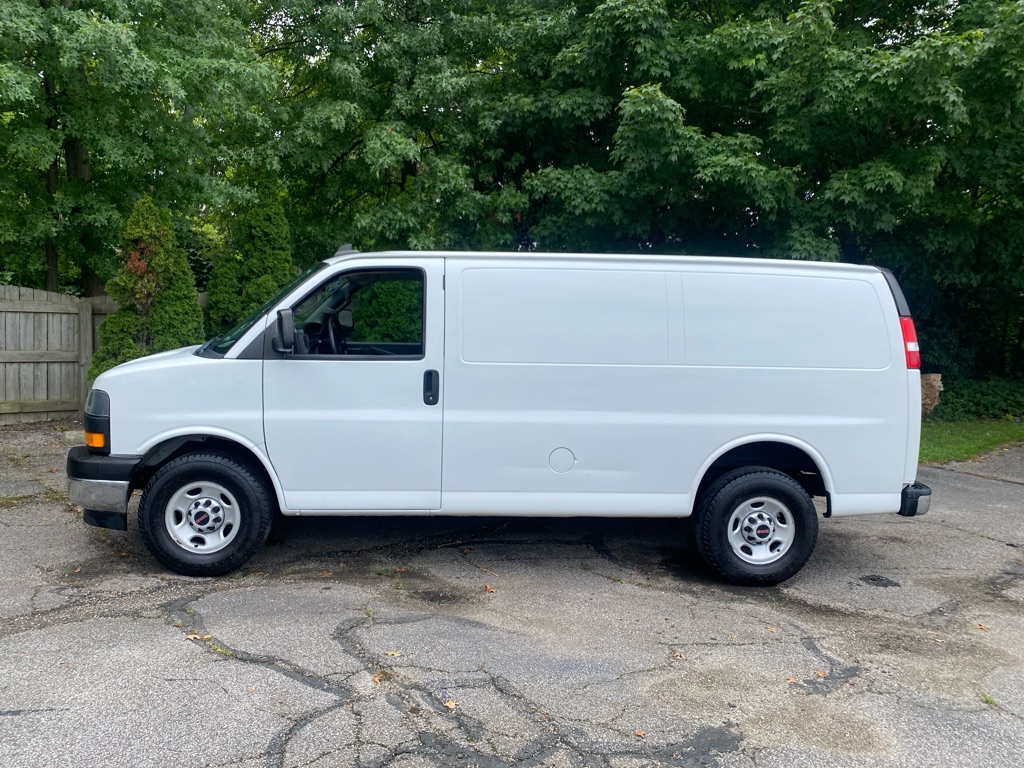 Photo 2 of 2020 GMC Savana 2500