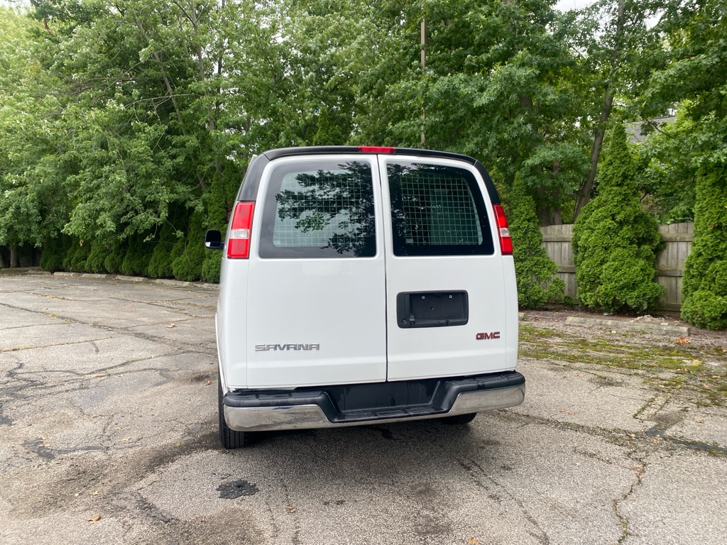 Photo 4 of 2020 GMC Savana 2500