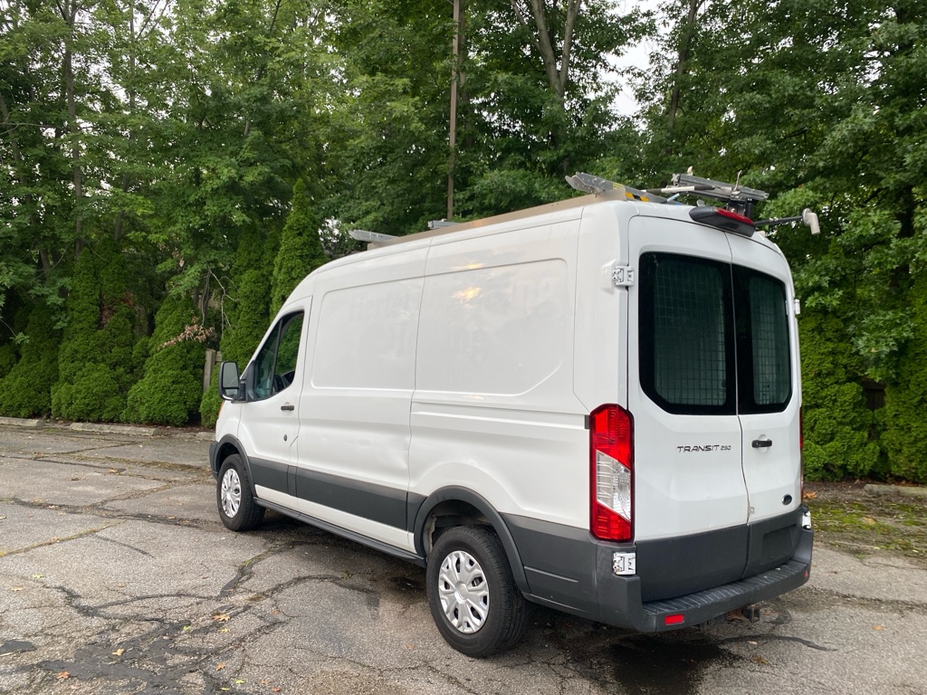 2018 Ford Transit 250 - Image 3