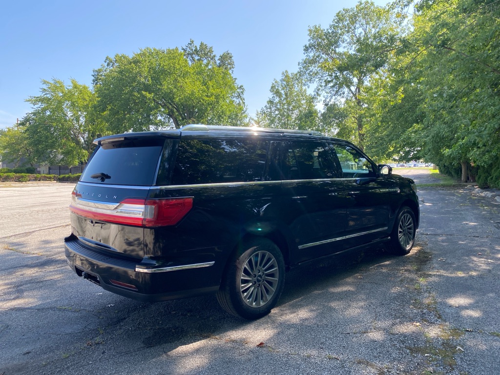 2021 Lincoln Navigator L L - Image 5