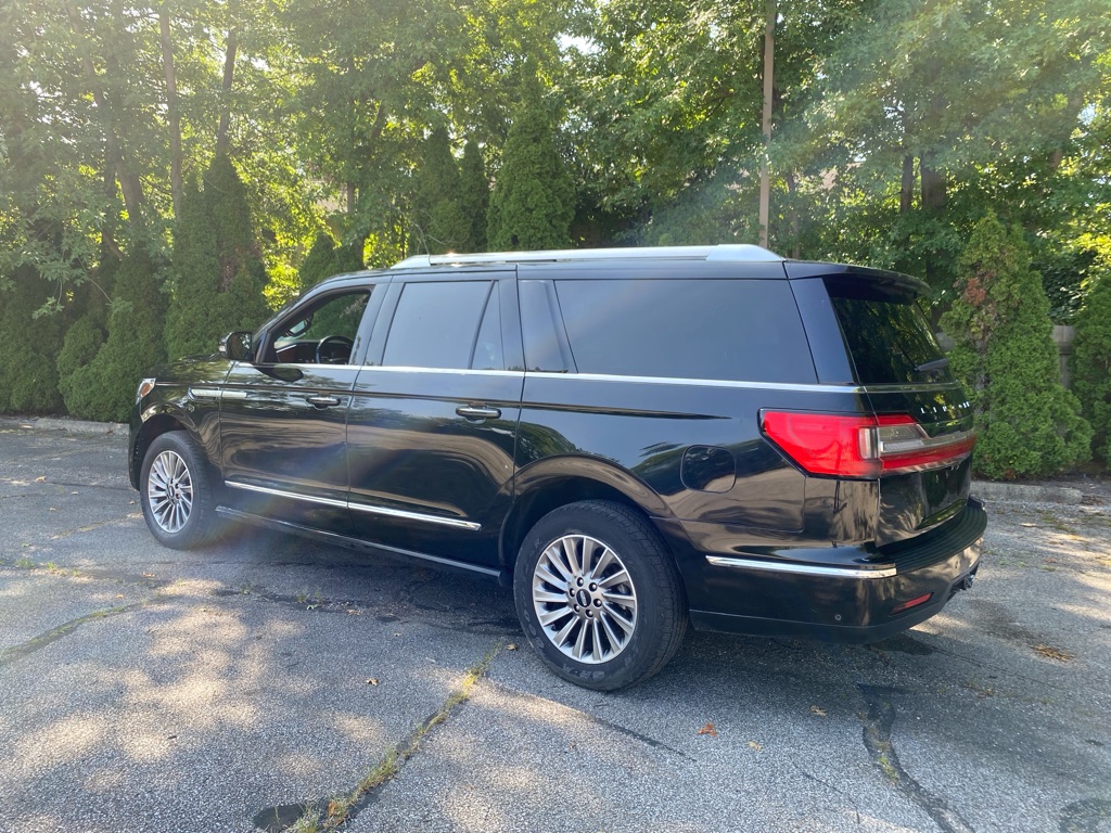 2021 Lincoln Navigator L L - Image 3