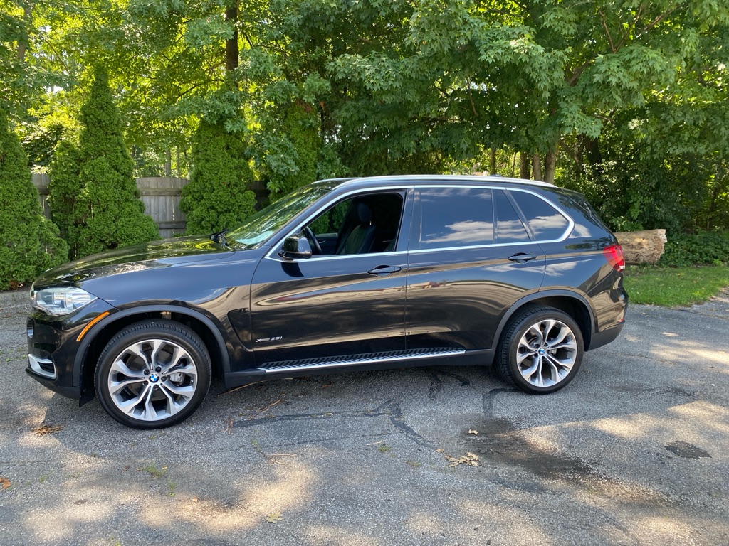 2017 BMW X5 xDrive35i - Image 2