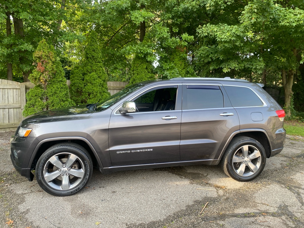 Photo 2 of 2015 Jeep Grand Cherokee Overland