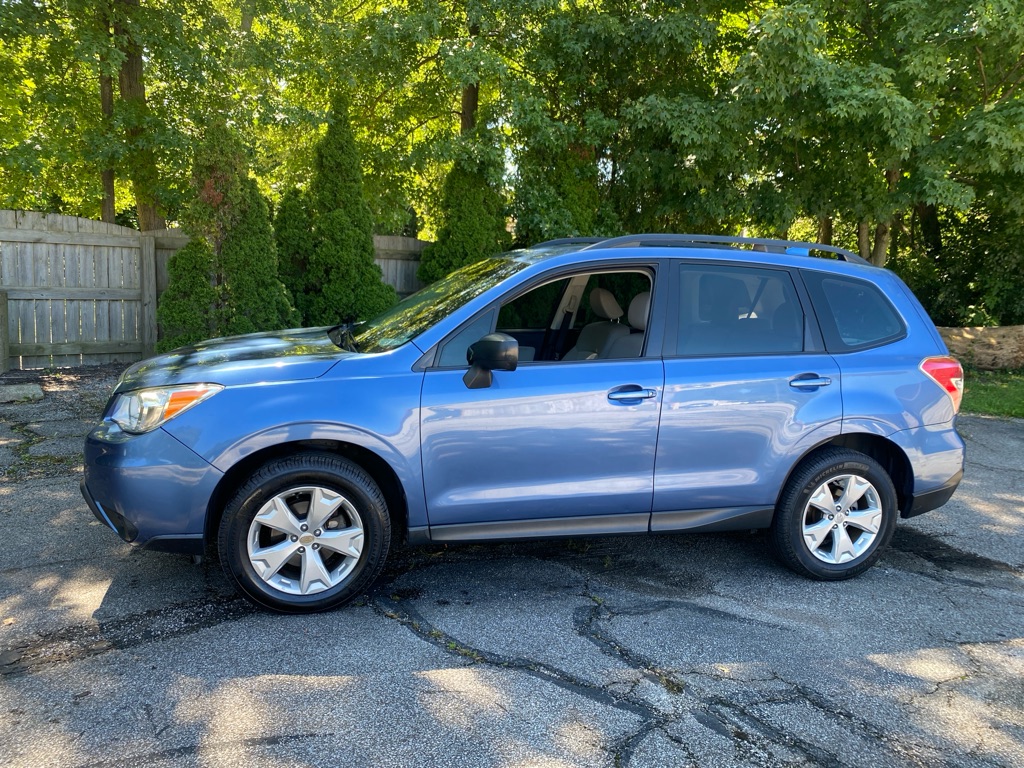 Photo 2 of 2016 Subaru Forester 2.5i