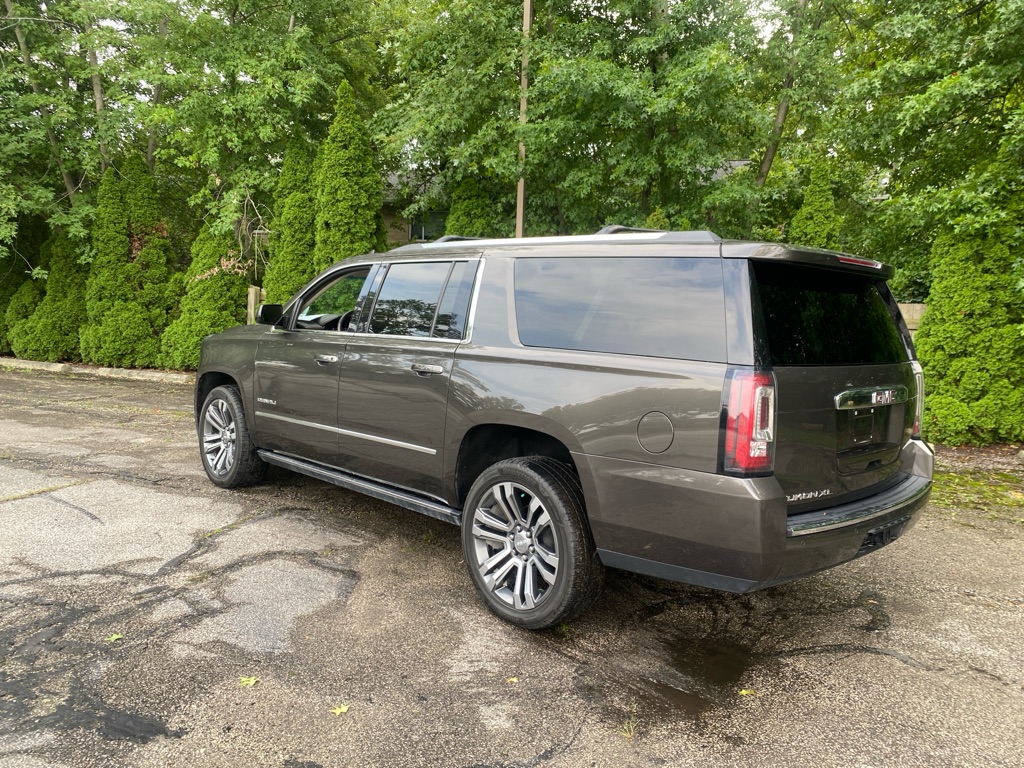 Photo 3 of 2019 GMC Yukon XL Denali