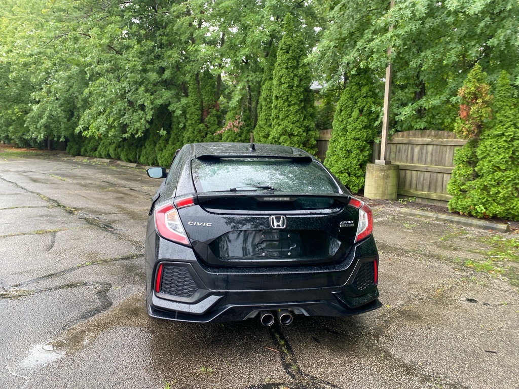 2017 Honda Civic Sport Touring - Image 4