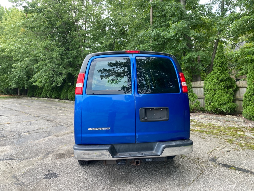 Photo 4 of 2018 Chevrolet Express 2500