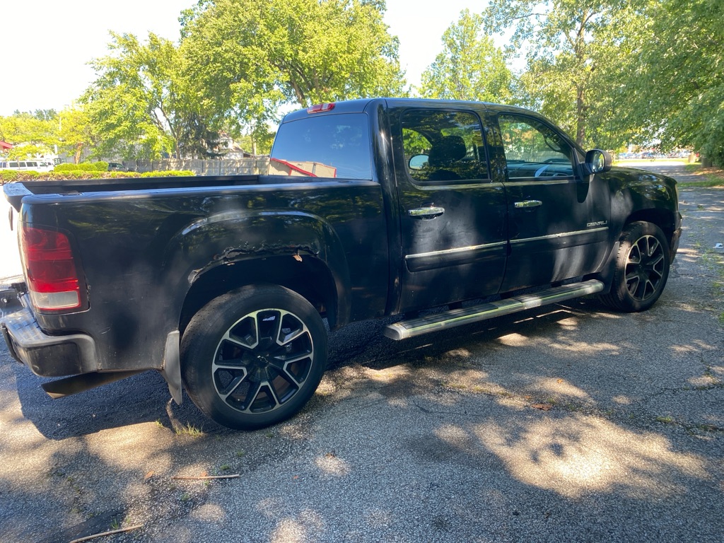 2011 GMC Sierra 1500 Denali - Image 5