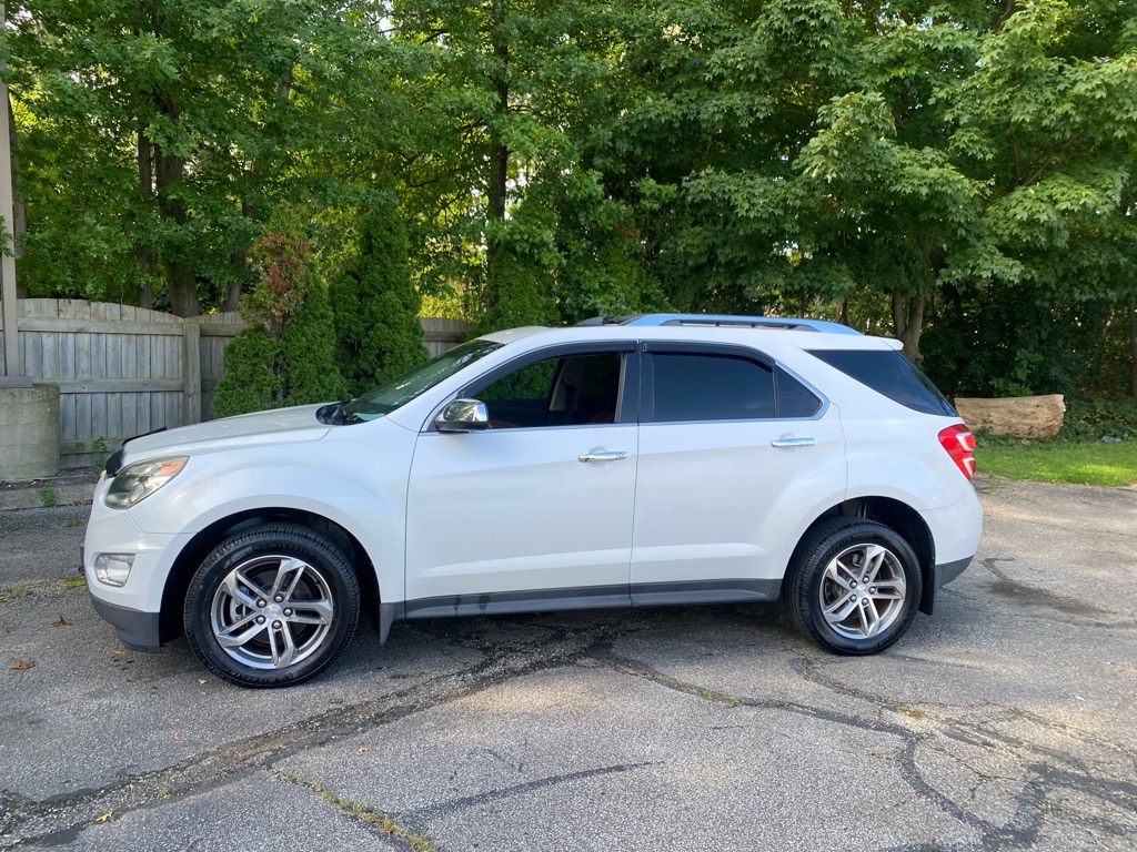2016 Chevrolet Equinox LTZ - Image 2
