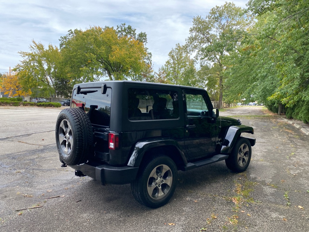 2017 Jeep Wrangler Sahara - Image 5