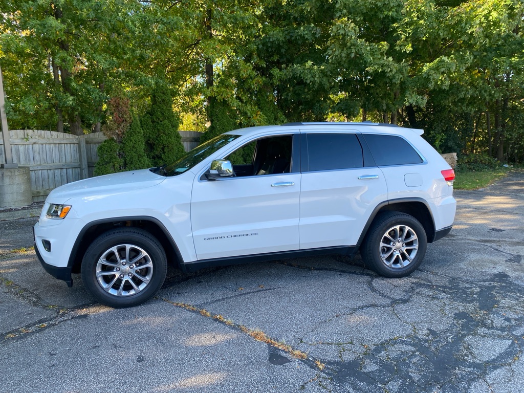 Photo 2 of 2015 Jeep Grand Cherokee Limited