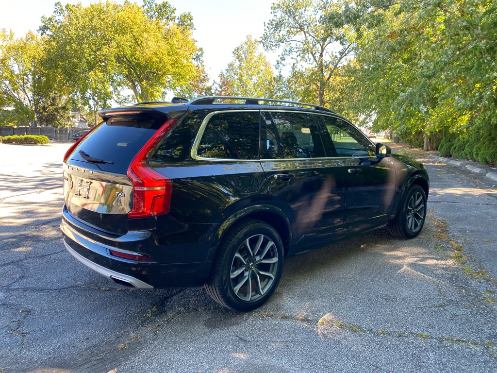 Photo 5 of 2017 Volvo XC90 T6 Momentum