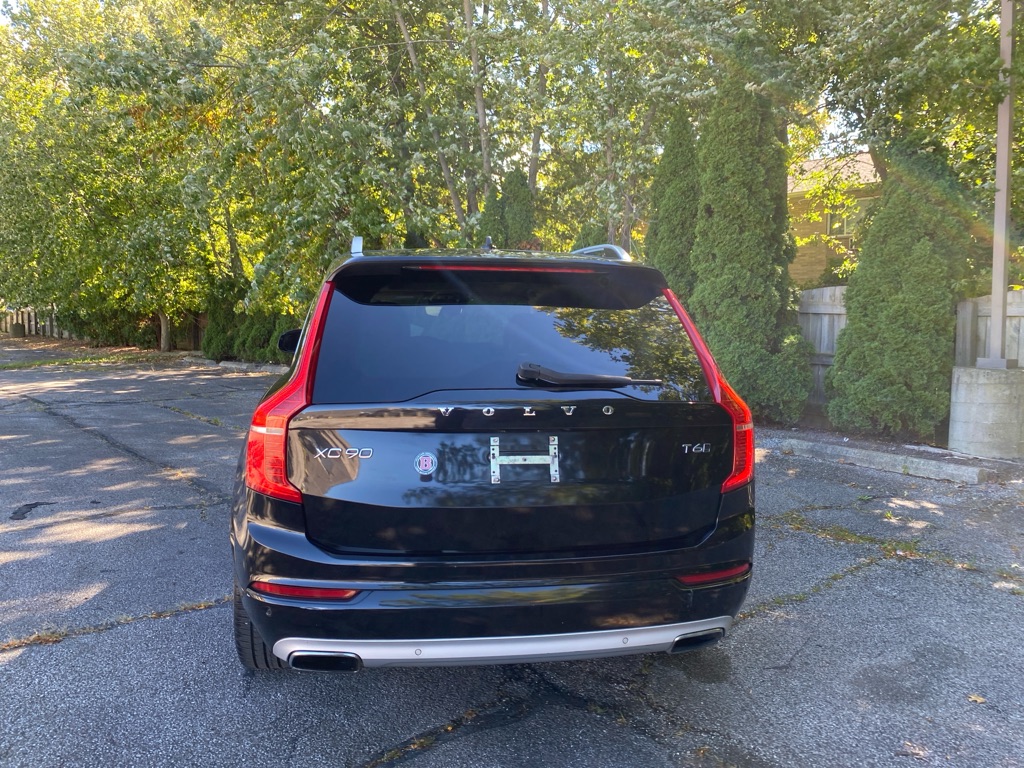 Photo 4 of 2017 Volvo XC90 T6 Momentum