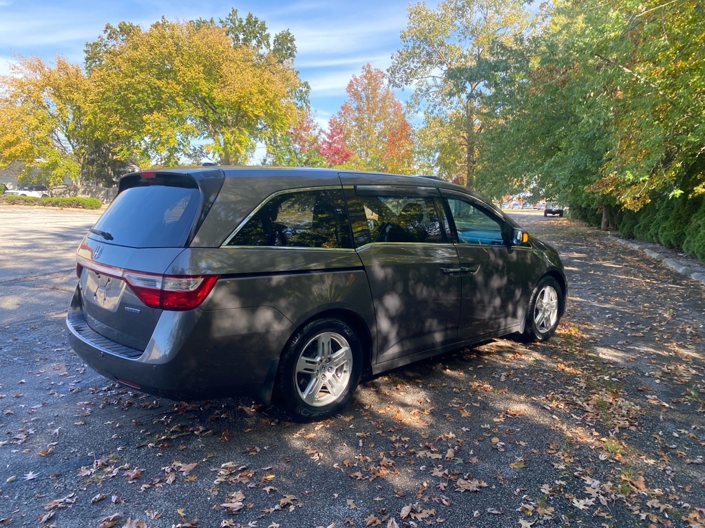 2012 Honda Odyssey Touring - Image 5