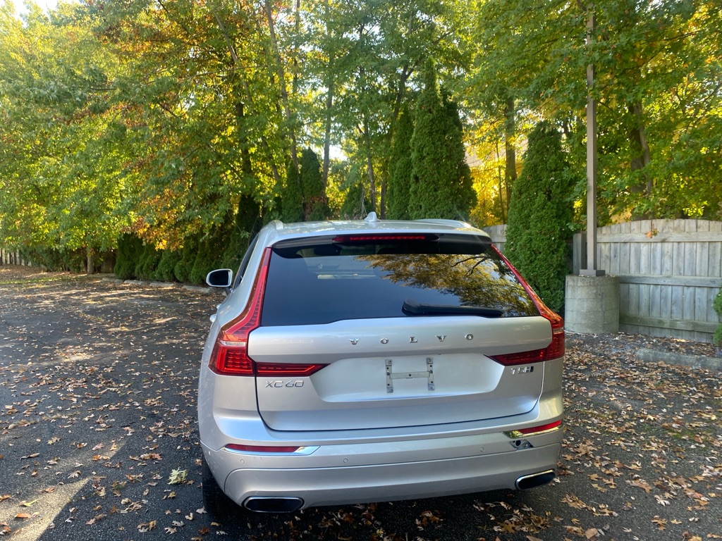 2018 Volvo XC60 T5 Inscription - Image 4