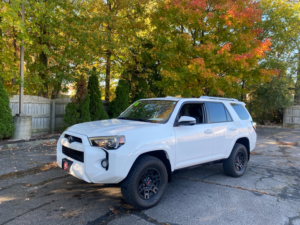 2016 Toyota 4Runner SR5 - Main Image