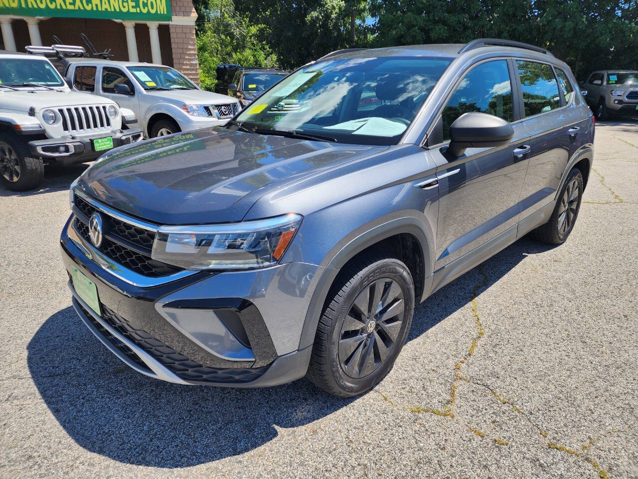 2022 Volkswagen Taos S 4Motion - Image 2