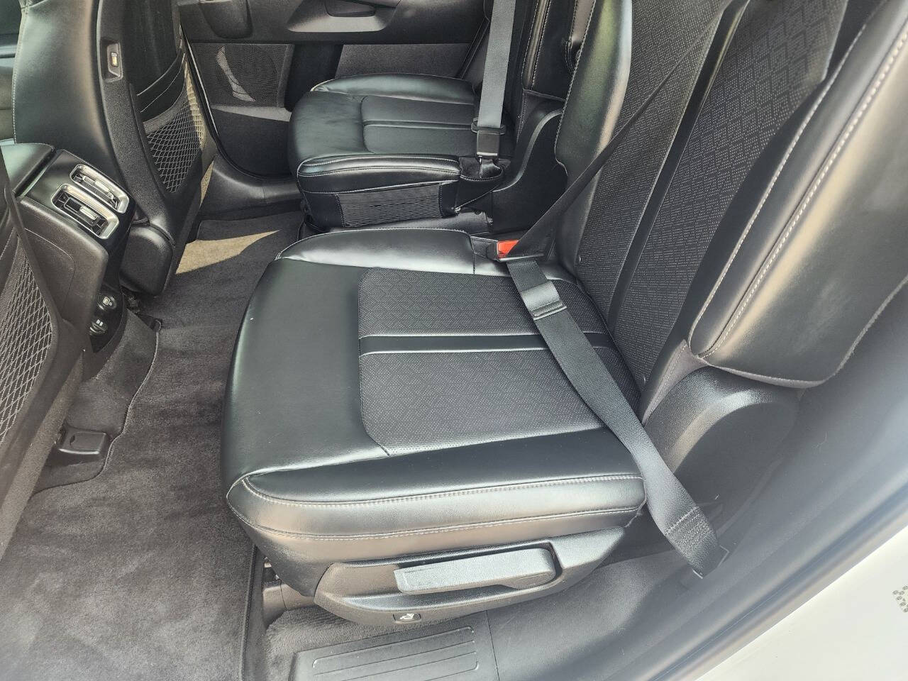 2021 Kia Sorento EX - Photo 50