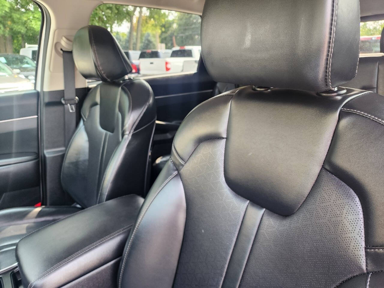 2021 Kia Sorento EX - Photo 21