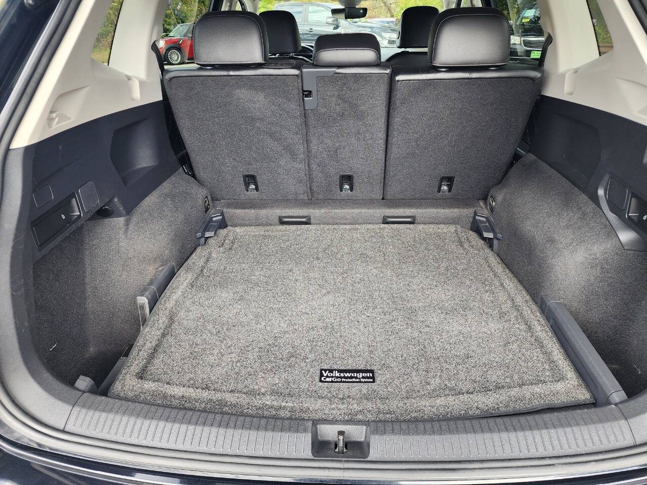 2022 Volkswagen Tiguan SE - Photo 51