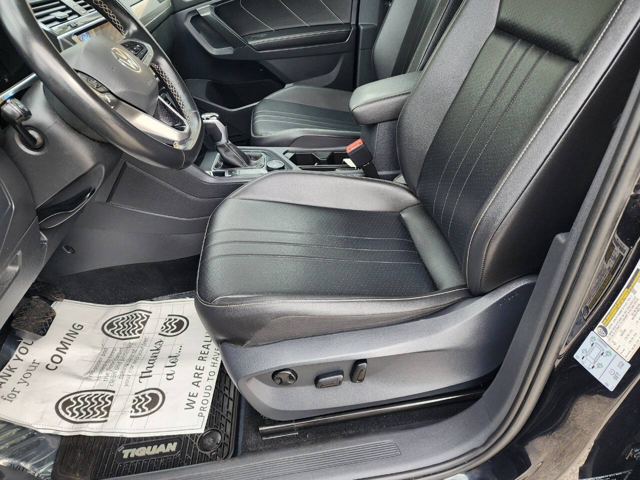 2022 Volkswagen Tiguan SE - Photo 17