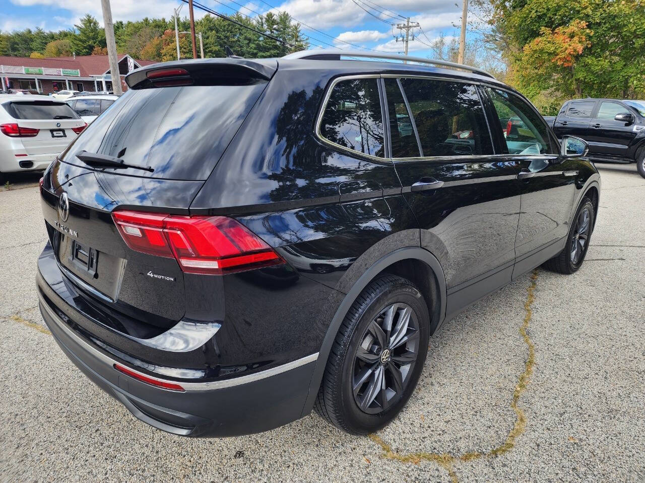 2022 Volkswagen Tiguan SE - Photo 6
